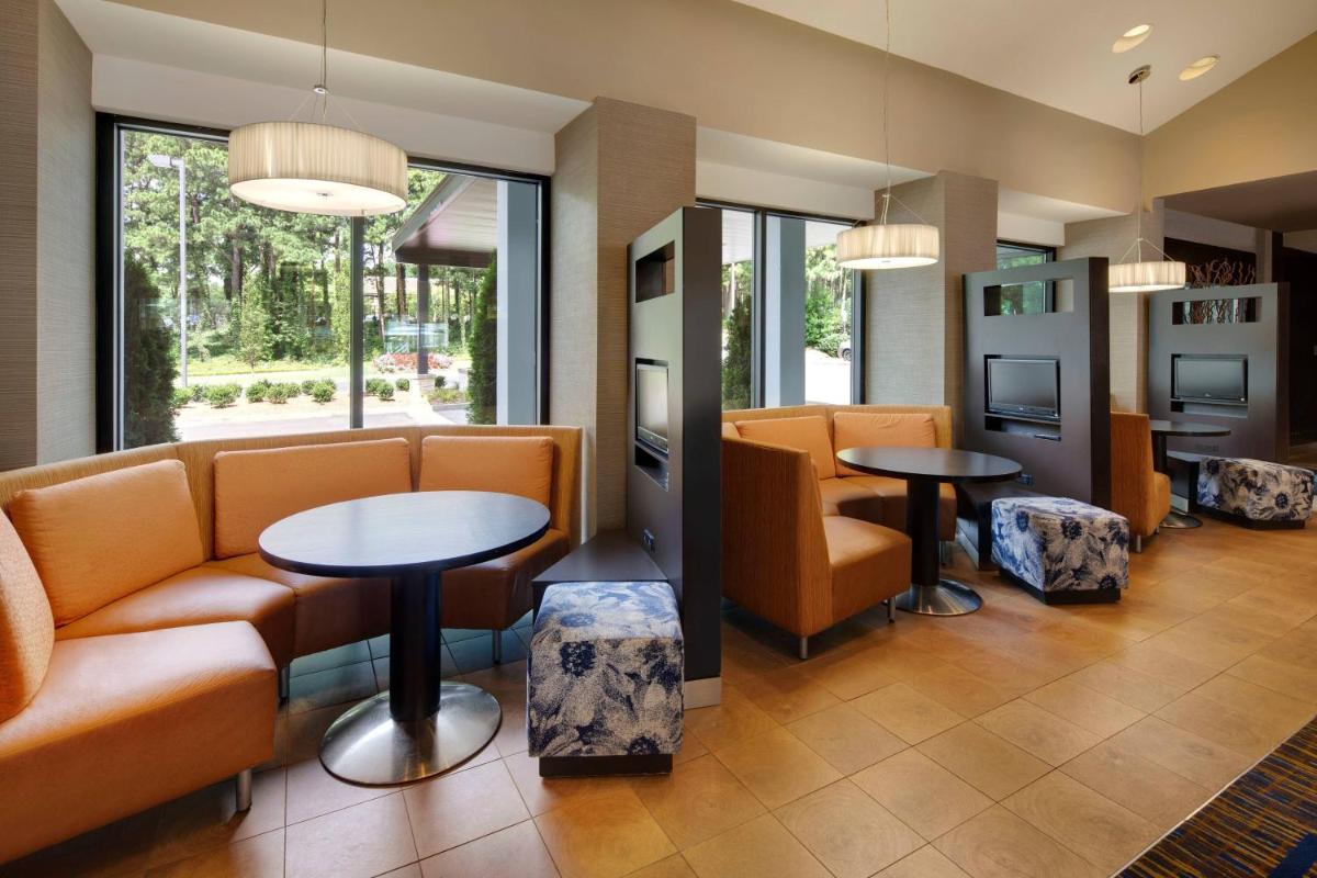 Courtyard by Marriott Atlanta Windy Hill/Ballpark - image 7