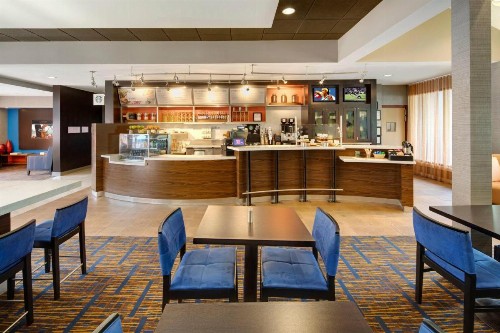 Courtyard by Marriott Atlanta Windy Hill/Ballpark - image 8