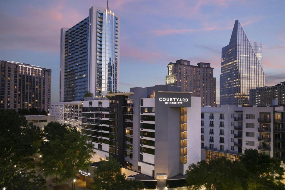 Courtyard by Marriott Atlanta Buckhead - image 3