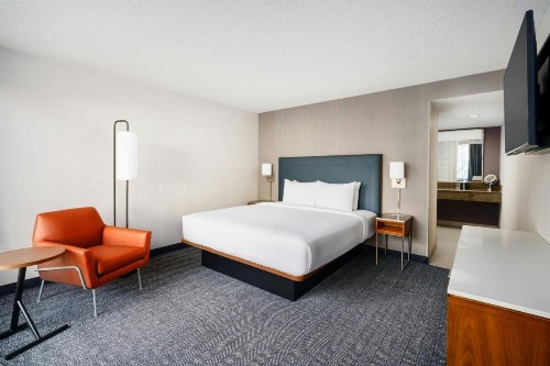 Courtyard by Marriott Atlanta Buckhead - image 9