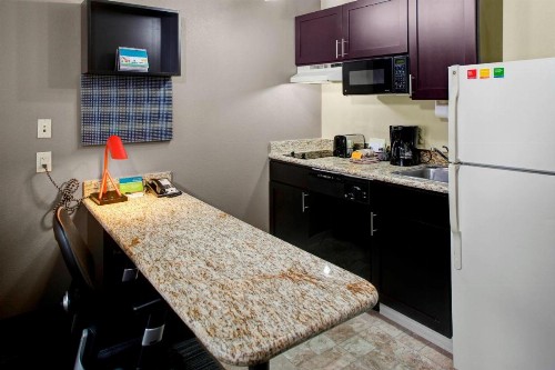 TownePlace Suites Atlanta Buckhead - image 13