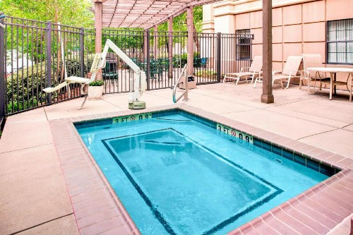 TownePlace Suites Atlanta Buckhead - image 17