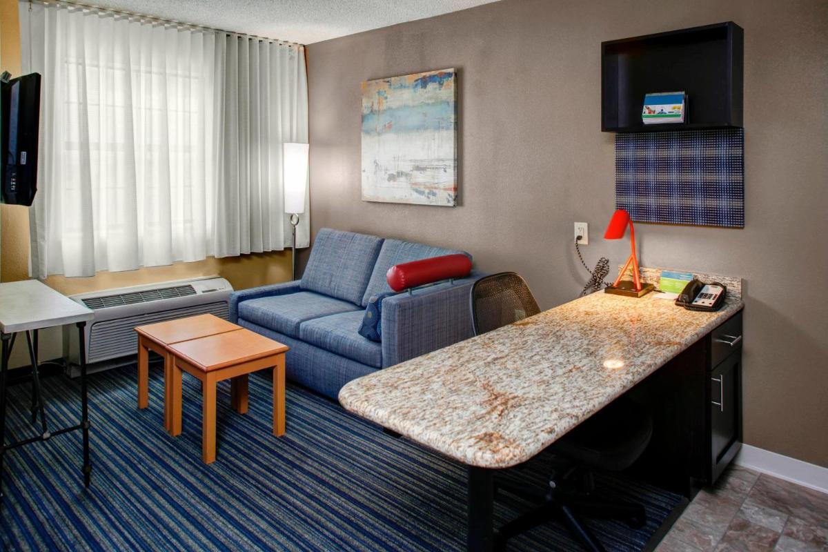 TownePlace Suites Atlanta Buckhead - image 7