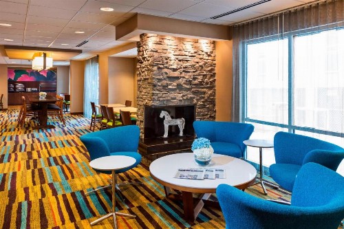 Fairfield Inn & Suites by Marriott Atlanta Buckhead - image 1