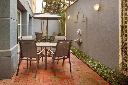 Fairfield Inn & Suites by Marriott Atlanta Buckhead - image 16