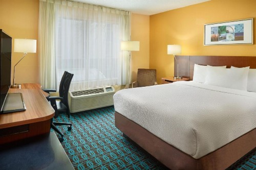 Fairfield Inn & Suites by Marriott Atlanta Buckhead - image 3