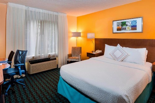 Fairfield Inn & Suites by Marriott Atlanta Buckhead - image 5