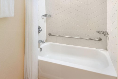 Fairfield Inn & Suites by Marriott Atlanta Buckhead - image 8