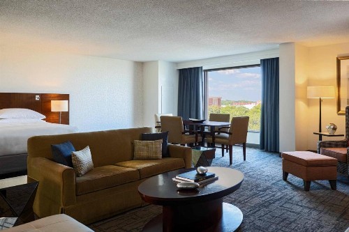 Renaissance Concourse Atlanta Airport Hotel - image 18