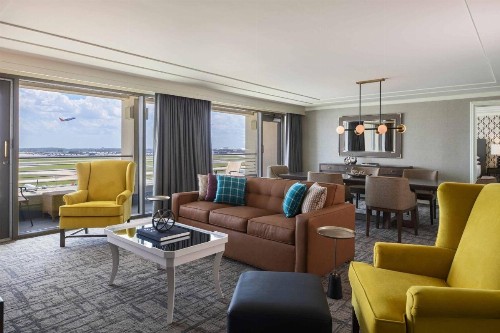Renaissance Concourse Atlanta Airport Hotel - image 19