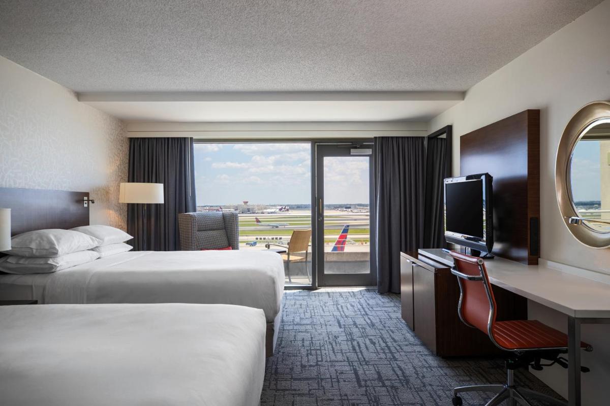 Renaissance Concourse Atlanta Airport Hotel - image 2