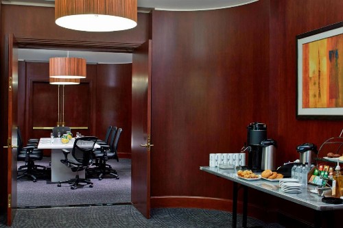 Renaissance Concourse Atlanta Airport Hotel - image 42