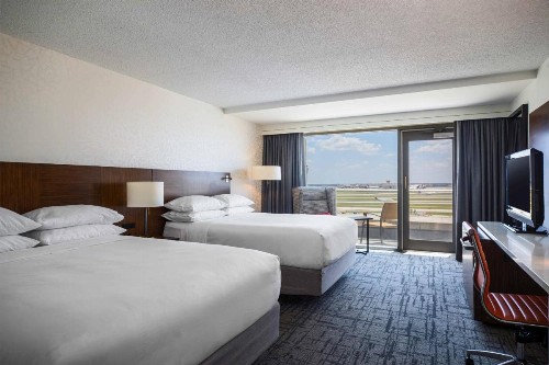 Renaissance Concourse Atlanta Airport Hotel - image 8