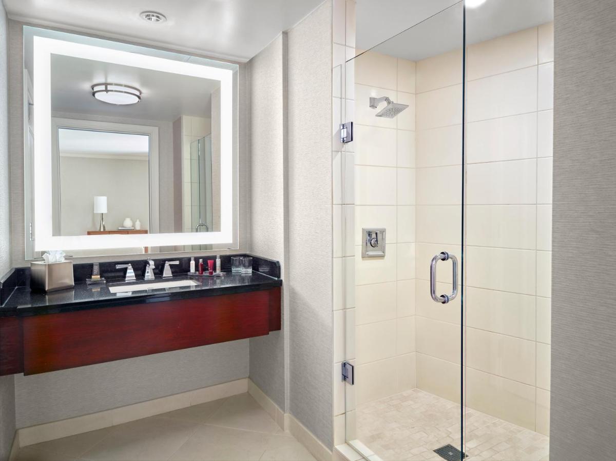 Atlanta Airport Marriott Gateway - image 2