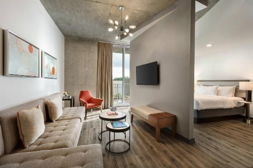 Twelve Midtown Marriott Autograph Collection