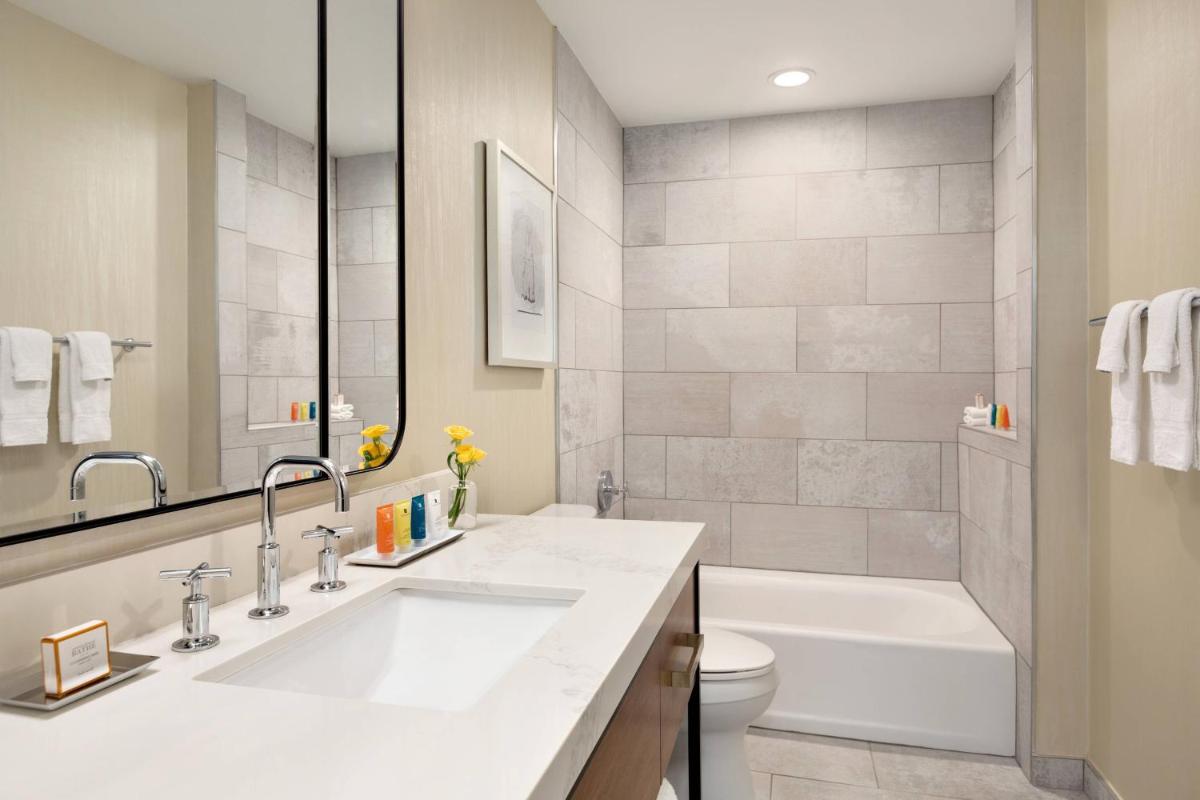 Twelve Midtown Marriott Autograph Collection - image 4