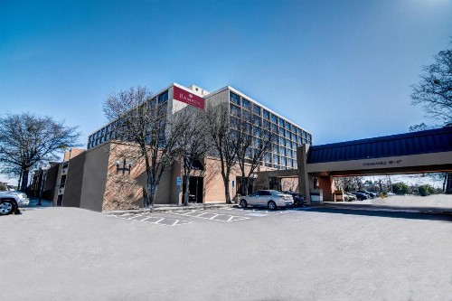 Ramada Plaza by Wyndham Atlanta Airport - image 7