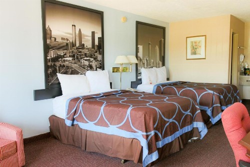 Super 8 By Wyndham Atlanta/Hartsfield Jackson Airport - image 4