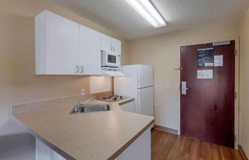 Extended Stay America Suites - Atlanta - Clairmont - image 16