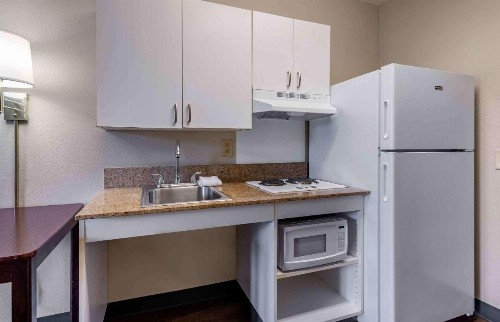 Extended Stay America Suites - Atlanta - Clairmont - image 22