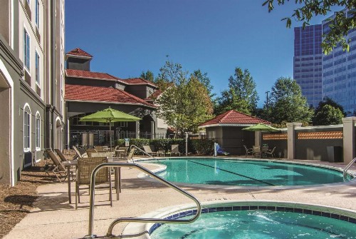 La Quinta by Wyndham Atlanta Perimeter Medical - image 2