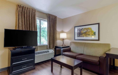 Extended Stay America Suites - Atlanta - Perimeter - Peachtree Dunwoody - image 23