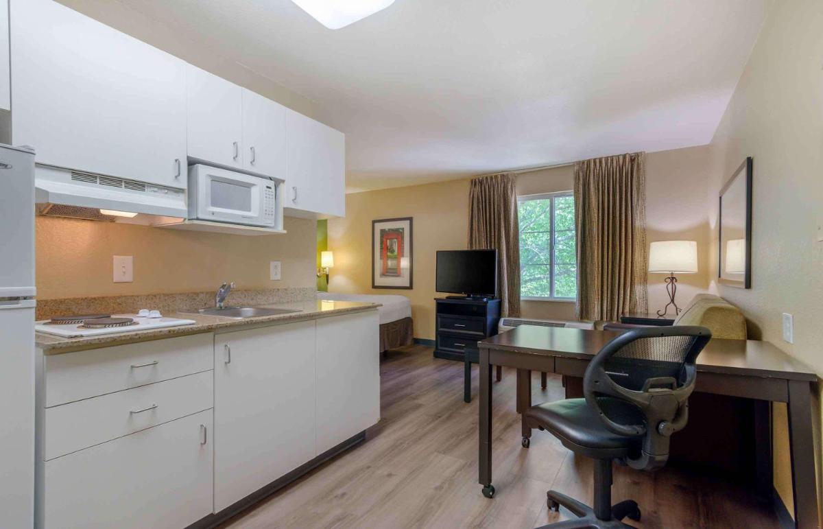 Extended Stay America Suites - Atlanta - Perimeter - Peachtree Dunwoody - image 7