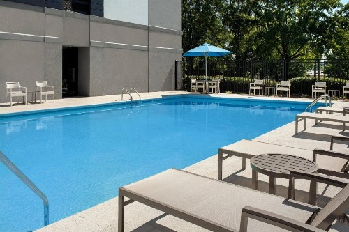 SpringHill Suites by Marriott Atlanta Perimeter Center - image 21