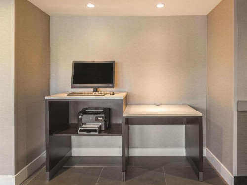 La Quinta by Wyndham Atlanta Midtown - Buckhead - image 32