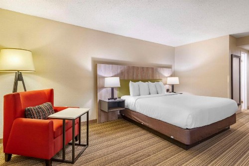 Country Inn & Suites by Radisson Atlanta Galleria Ballpark GA - image 10