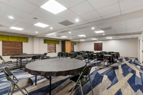 Comfort Suites Atlanta Airport - image 32