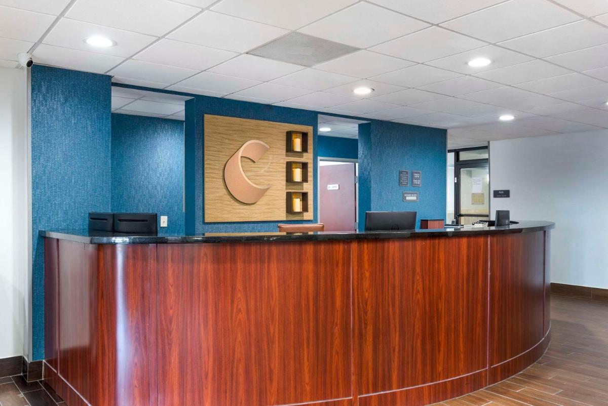Comfort Suites Atlanta Airport - image 5