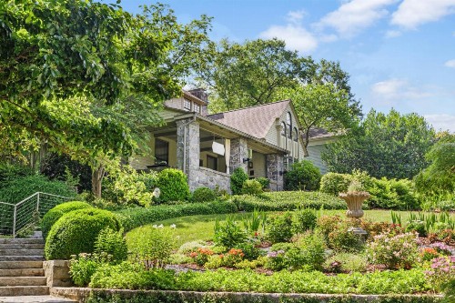 Stonehurst Place Bed & Breakfast - image 17