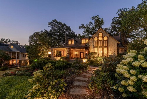 Stonehurst Place Bed & Breakfast - image 30