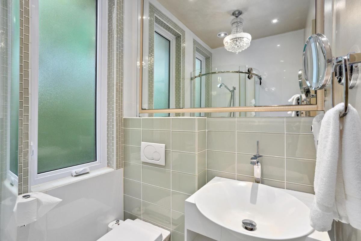 Stonehurst Place Bed & Breakfast - image 4
