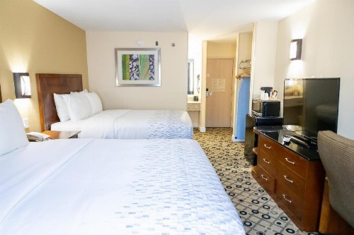 SureStay Plus Hotel by Best Western Atlanta Airport South - image 24