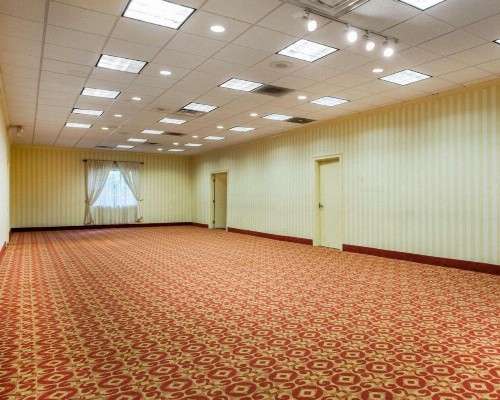 Clarion Hotel & Conference Center North Atlanta - image 16