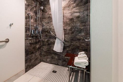 Four Points by Sheraton Atlanta Airport West - image 8