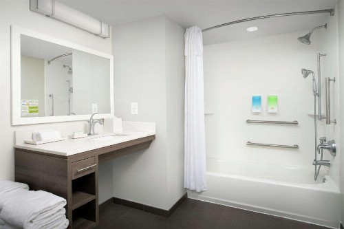 Home2 Suites by Hilton Atlanta Midtown - image 9