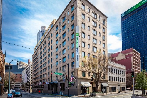 Holiday Inn Express & Suites - Atlanta Downtown an IHG Hotel