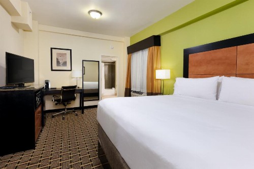 Holiday Inn Express & Suites - Atlanta Downtown an IHG Hotel - image 21