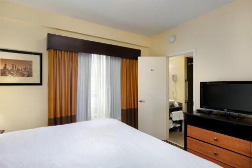 Holiday Inn Express & Suites - Atlanta Downtown an IHG Hotel - image 22