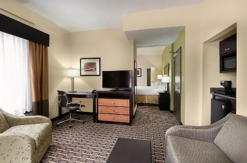 Holiday Inn Express & Suites - Atlanta Downtown an IHG Hotel - image 30