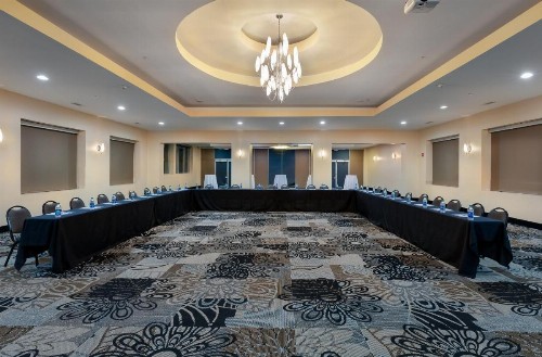 Holiday Inn Express & Suites - Atlanta Downtown an IHG Hotel - image 9