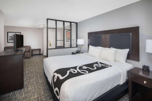 La Quinta by Wyndham Atlanta Airport South - image 23