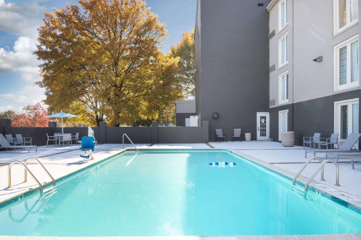 La Quinta by Wyndham Atlanta Airport South - image 7