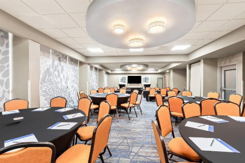 Holiday Inn Express Atlanta NW - Galleria Area an IHG Hotel - image 32