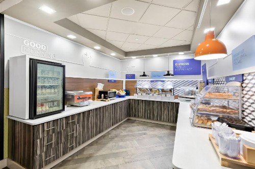 Holiday Inn Express Atlanta NW - Galleria Area an IHG Hotel - image 35