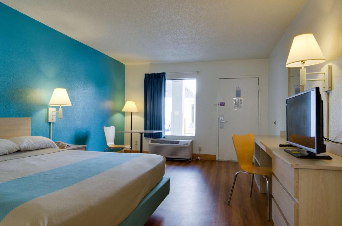 Motel 6-Atlanta GA - image 2