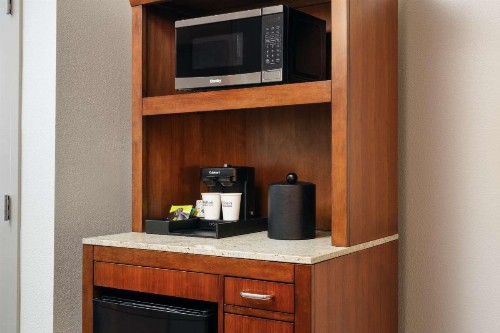 Hilton Garden Inn Atlanta Midtown - image 4